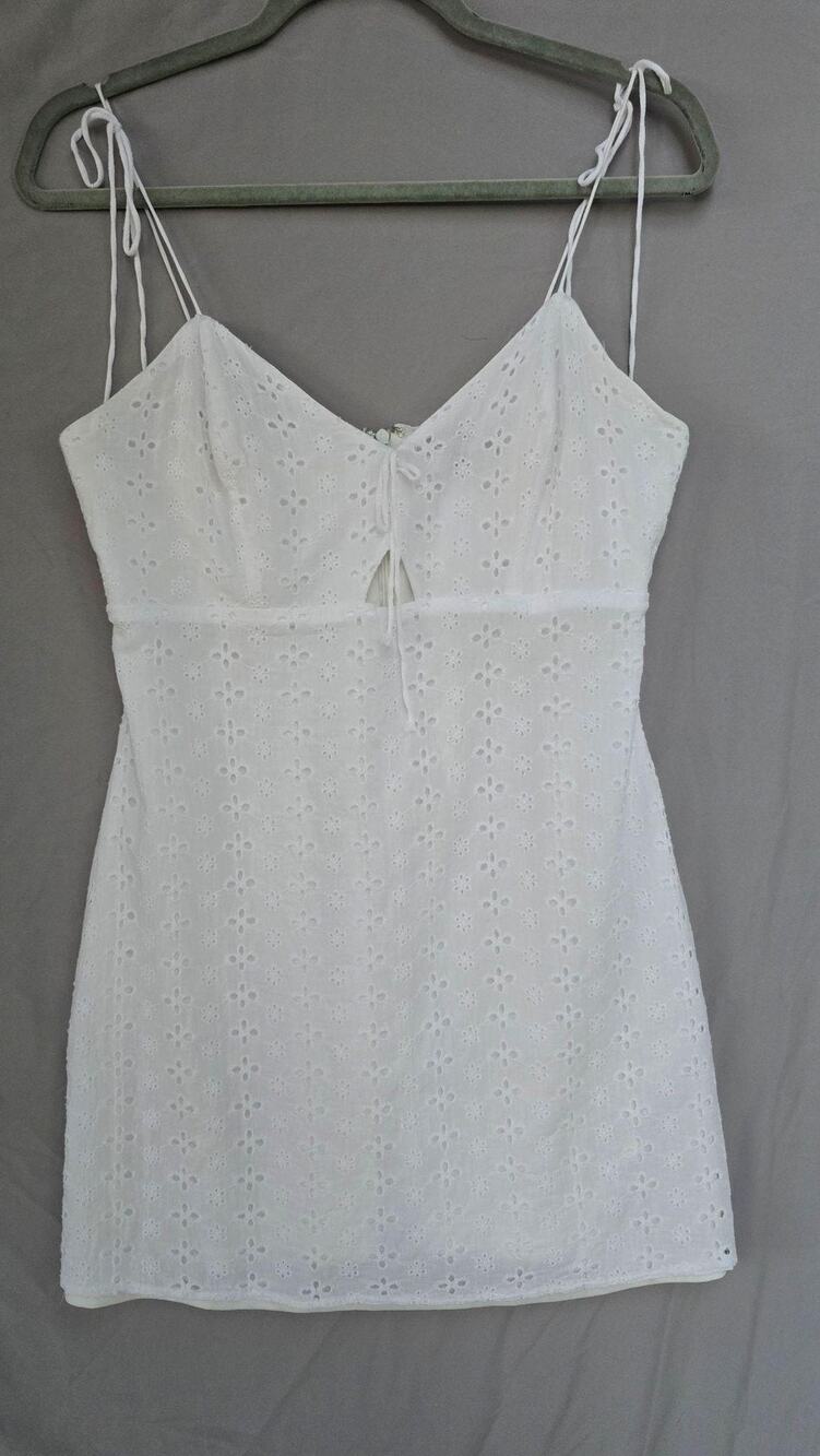 Lulus Dress Womens Medium White Eyelet Lace V Neck Strappy Sundress Boho Lined